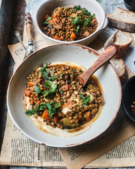 Puy Lentil Recipes, Easy Evening Meals, Seasonal Vegan Recipes, Vegan Lentil Recipes, Hummus Bowl, Creamy Hummus, Lentil Stew, Lentil Recipes, Vegan Soup