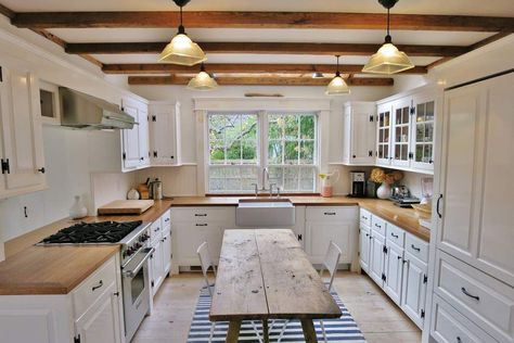 Farmhouse Kitchen Design, Farm Kitchen, Kitchen Room Design, Farmhouse Style Kitchen, Sag Harbor, Cottage Kitchen, Kitchen Projects, Kitchen Remodel Idea, White Cabinets