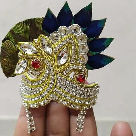 Swaminarayan Vagha, Diy Jewelry Holder Frame, Mango Pattern, Handmade Decorative Items, Tissue Paper Flowers Diy, Janmashtami Decoration, Laddu Gopal Dresses, Rakhi Design, Diy Diwali Decorations