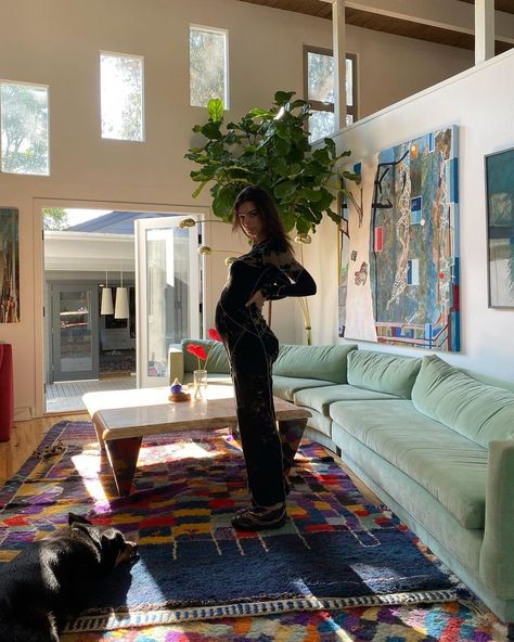 Emrata House, Emily Ratajkowski House, Emrata Instagram, Eclectic Aesthetic, Robin Thicke, House Clothes, Dream House Interior, Emily Ratajkowski, Room Essentials