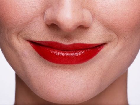 Discover what the shape of your #lips says about your personality! Jay Manuel, Etiquette And Manners, Hair And Makeup Tips, Photoshop Images, Photoshop Projects, Fashion For Women Over 40, Best Beauty Tips, Lips Print, Pen Tool