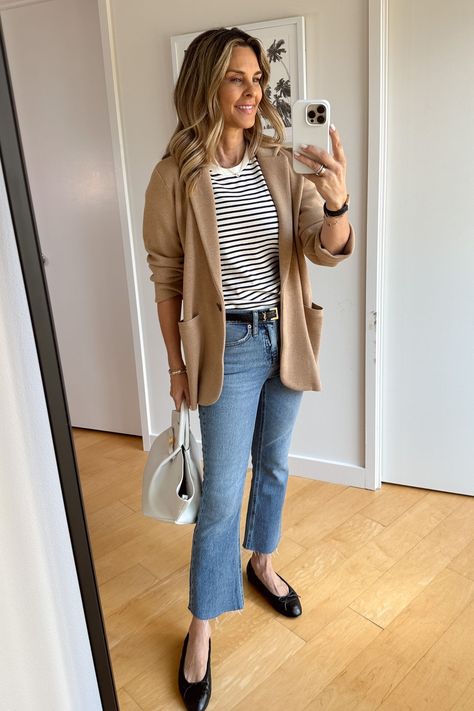 Tan Cardigan Sweater Outfit, Tan Sweater Blazer Outfit, Tan Linen Blazer Outfits Women, Relaxed Blazer Outfit, Knit Blazer Outfit, Tan Blazer Outfits Women, Beige Blazer Outfits Women, Camel Blazer Outfits Women, Linen Blazer Outfit Women