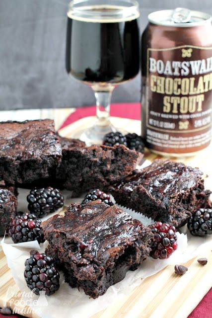 Blackberry Brownies, Cake Mix Cookies Bars, Blackberry Desserts, Sweet Dip, Blackberry Dessert, Brew Fest, Brownie Blondie, Cake Mix Cookie Bars, Boozy Desserts