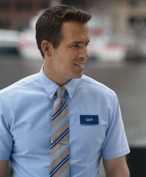 Ryan Reynolds With Glasses, Blue Shirt Guy Free Guy, Ryan Reynolds Free Guy, Multiple Boyfriends, Free Guy, Comfort Movies, Marvel Actors, Ryan Reynolds, Hot Actors