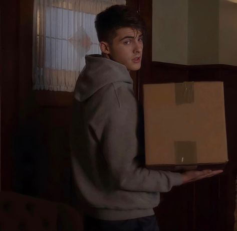 Jason Dilaurentis, Toby Cavanaugh, Mike Montgomery, Ezra Fitz, Bible Journaling Ideas Drawings, Cody Christian, Spencer Hastings, Best Series, Pretty Little Liars