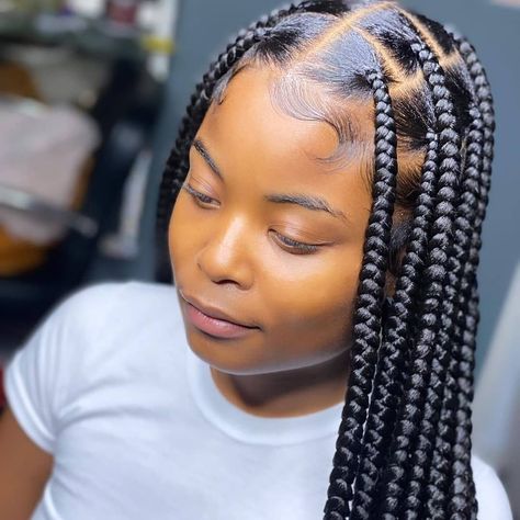 Effortlessly Chic: Hairstyles for the Modern Attachment Hairstyles, Hairstyles With Attachment, Locs With Beads, Invisible Locs, Medium Knotless, Hairstyles For Ladies, Permed Hair, Medium Box Braids, Short Box Braids Hairstyles