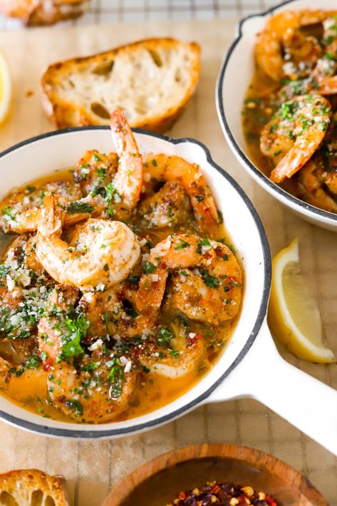 Shrimp Scampi - Moribyan Fall Foods Vegetarian, Chicken Snack Wrap, Catering Inspiration, Seafood Ideas, Garlicky Shrimp, Chicken Snacks, Food Bowls, Summer Menu, Spicy Tuna