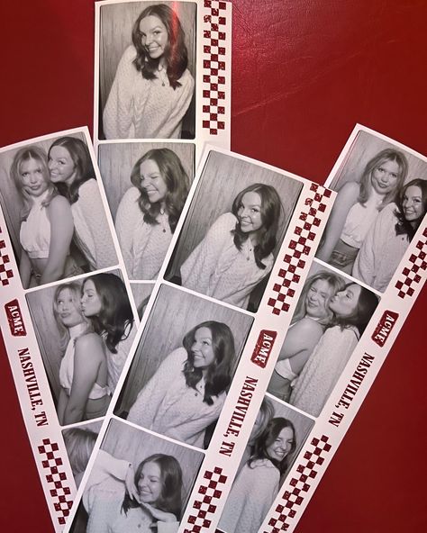 Aesthetic Nashville Pictures, Nashville Photo Ideas, Nashville Picture Ideas, Duo Picture Ideas, Yeehaw Aesthetic, Aesthetic Nashville, Nashville Aesthetic, Nashville Birthday, Photo Booth Pictures