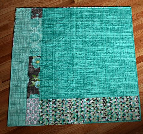 A Quilter's Table: 10 Ways to Make a Quilt Back Quilt Back Ideas Simple, Pieced Quilt Backs, Quilt Backing Ideas, Quilt Back Ideas, Backing A Quilt, Quilt Backs, Quilt Backing, Quilt Borders, Sew Quilt