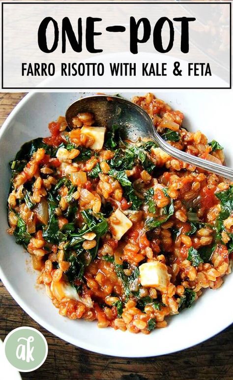 Farro risotto with kale and feta! This one pot wonder is seasoned with thyme, smoked paprika, and lemon. Folding greens and cubes of feta into the risotto at the end makes it a meal. #farro #risotto #kale #feta #onepotwonder #vegetarian Farro Risotto Recipes, Faro Recipe, Instant Pot Farro, Grain Sides, Farro Risotto, Kale Feta, Farro Recipes, One Pot Wonder, Vegetarian Main Dishes