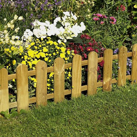 Fence Driveway, Small Garden Fence, Short Fence, Fence Painting, Outdoor Painting, Stone Fence, Fence Plants, Black Fence, Horizontal Fence