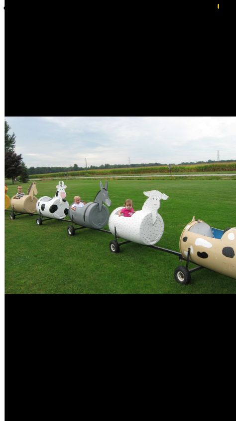 Ffa Parade Floats, Agriculture Parade Float Ideas, Farm Floats For Parade, Farm Float Ideas, Ffa Float Ideas, Farm Parade Float, Ffa Parade Float Ideas, Farm Parade Float Ideas, Ffa Float Ideas For Parade