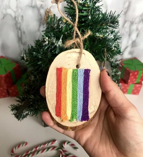 Chemistry Christmas Ornaments, Ornament Garland Diy, Large Outdoor Christmas Ornaments, Pride Decorations, Paper Wall Art Diy, Cute Christmas Quotes, Origami Christmas Ornament, Christmas Ornament Diy, Rainbow Christmas Tree