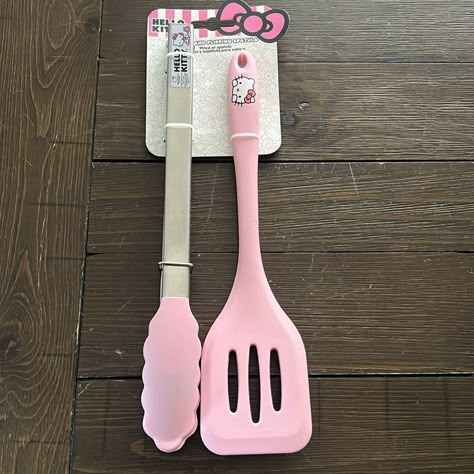 Hello Kitty Kitchen Utensils Spatula And Tongs Girly Kitchen Appliances, Hello Kitty Kitchen Set, Cute Cooking Utensils, Kawaii Appliances, Cute Kitchen Appliances, Hello Kitty Kitchen Appliances, Remove Bleach Stains, Pink Utensils, Hello Kitty Appliances