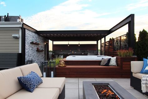 Hot Tub Lounge Area, Screened In Deck With Hot Tub, Rooftop Studio, Shady Backyard, Hot Tub Deck Design, Exterior Landscaping, Rooftop Patio Design, Hot Tub Patio, Hot Tub Designs