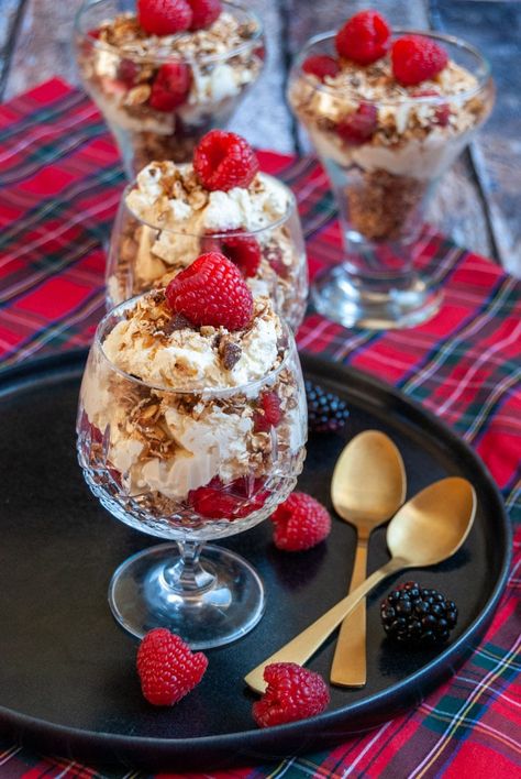 Scottish Cranachan - Something Sweet Something Savoury Scottish Raspberry Dessert, Scottish Cranachan Recipe, Cranachan Recipe Mary Berry, Scottish Tea Party, Scotland Desserts, Scottish Dessert Recipes, Scottish Desserts Traditional, Scottish Starters, Scottish Cakes