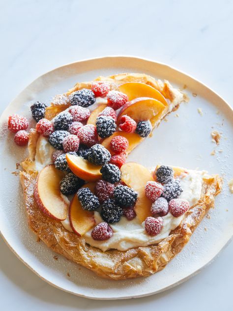 Summer Fruit and Honey Whipped Ricotta Crostata Fruit Crostata, Honey Whipped Ricotta, Fruit And Honey, Summer Fruit Desserts, Crostata Recipe, Summer Fruit Recipes, Phyllo Dough Recipes, Whipped Ricotta, Spoon Fork Bacon