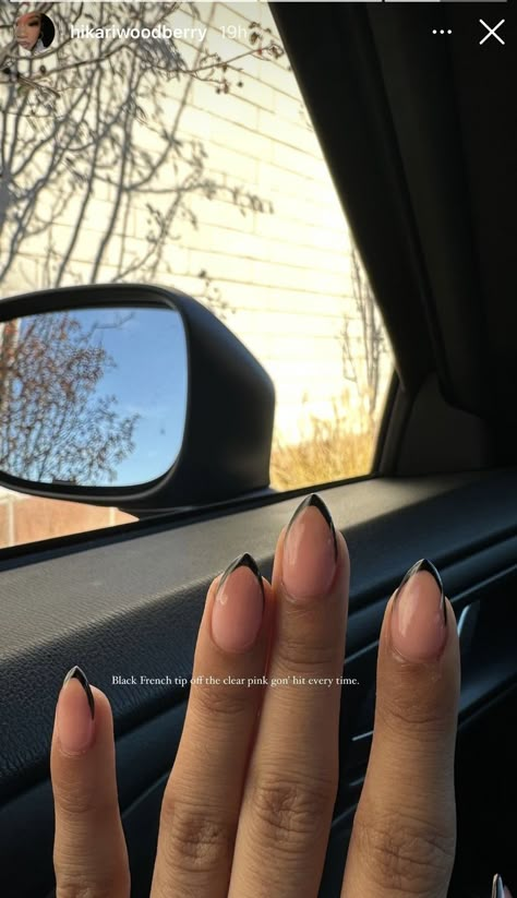 Almond Nails Black Women, Almond Nails Black, Nails Black Women, Black Almond Nails, Plain Nails, Stiletto Nails Designs, Nail Stuff, Almond Nails Designs, Almond Shape