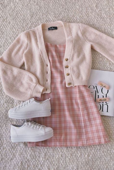 Outfits Quotes, Backless Mini Dress, 가을 패션, Girls Fashion Clothes, Teenage Fashion Outfits, Mode Vintage, Girly Outfits, Korean Outfits, Outfit Casual