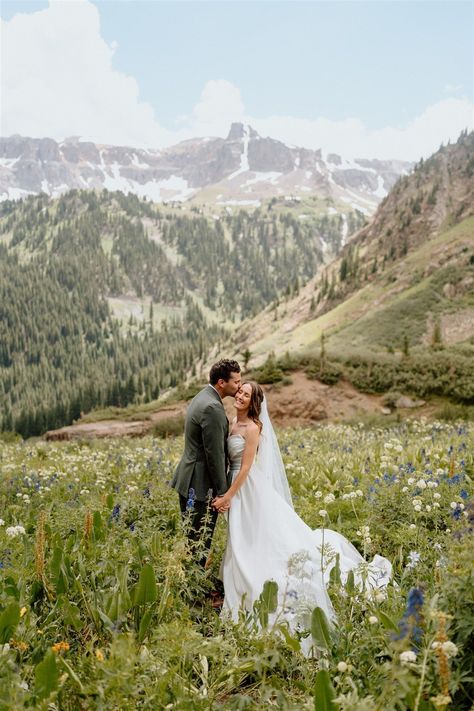 Wildflower Wedding Couple Photos // Spring Wedding Palette // Colorado Wedding Photographer - Selecting the perfect Colorado wedding venue can be an exhilarating yet daunting task for any engaged couple, particularly in today’s abundance of stunning options throughout the state. Get inspired by mountain micro wedding ideas, spring wedding colors, wedding ideas dresses, and wildflower wedding outdoor. Book me for your Colorado wedding photos or romantic couples photos at bywhitneyrae.com! Mountain Wedding Wildflowers, Spring Colorado Wedding, Micro Wedding Inspiration, Whimsical Mountain Wedding, Colorado Wedding Colors, Colorado Wedding Photos, Spring Wedding Venues, Spring Wedding Palette, Spring Mountain Wedding