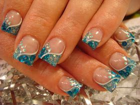 Nail Art: BEAUTY AT YOUR FINGERTIPS Turquoise Nail Art, Blue Glitter Nails, Nail Tip Designs, Turquoise Nails, Nagellack Trends, Her Nails, Glitter Acrylics, Gel Nail Designs, Pedicures