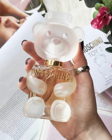 Moschino Toy 2 Perfume, Moschino Toy 2, Profumo Victoria Secret, Koleksi Makeup, Koleksi Parfum, Alat Makeup, Parfum Chanel, Perfume Collection Fragrance, Bath And Body Works Perfume