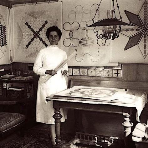 Emma Kunz, Real Genius, Working Table, Hilma Af Klint, Esoteric Art, Geometric Drawing, Art Brut, Geometric Lines, Abstract Artists