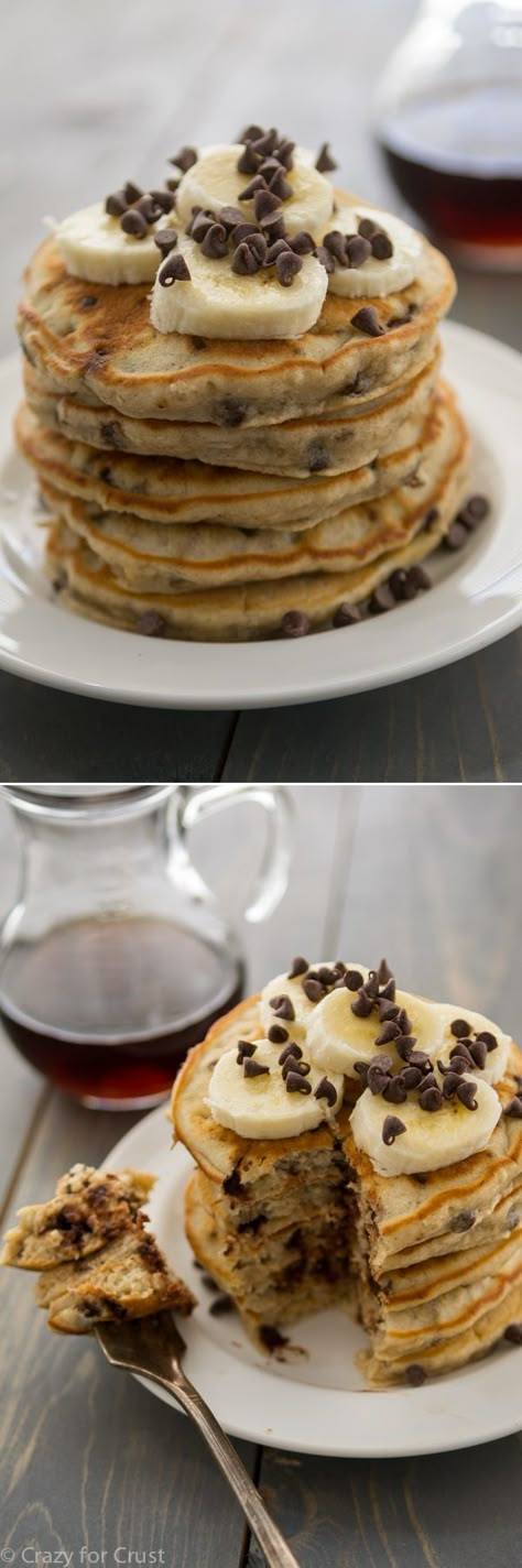 Banana Chocolate Chip Pancakes are and easy recipe to make for breakfast or brunch! Banana Chocolate Chip Pancakes, Pancakes Banana, Chocolate Chip Pancakes, Pancake Recipes, Banana Chocolate, Easy Brunch, What's For Breakfast, Banana Chocolate Chip, Perfect Breakfast