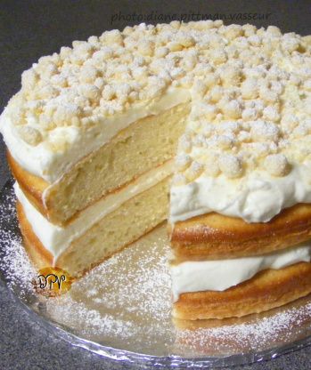 Irish Cream Chocolate Cake, Olive Garden Recipe, Cream Chocolate Cake, Crumb Topping Recipe, Cake Aux Olives, Lemon Cream Cake, Olive Garden Recipes, Monkey Bread, Crumb Topping