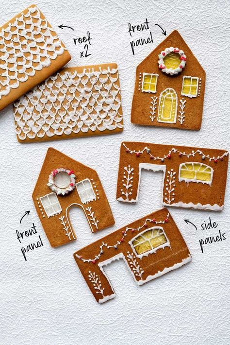 Cabin Gingerbread House, Make Gingerbread House, Gingerbread House Icing, Easy Gingerbread House, Homemade Gingerbread House, Easy Gingerbread Cookies, Cool Gingerbread Houses, Gingerbread House Recipe, Easy Gingerbread