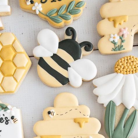 Stacy’s Sweets on Instagram: "Happy 1st Bee-Day! 🐝  . . . . #1stbeeday #1stbirthday #beecookies #beedaycookies #bumblebee #floralcookies #cookies #cookiesofinstagram #sugarcookies #sugarcookiesofinstagram #decoratedcookies #royalicing #wildflowercookies #dfwbaker #dfwcookier #dfwcookies #fortworthfoodie #fortworthcookies #hasletcookies #stacyssweets" Bumblebee Cookies Decorated, Bee Birthday Cookies, First Bee Day Cookies, Bee Day Cookies, Bumblebee Cookies, Bee Sugar Cookies, Three Birthday, Bee Cookies, Bee Day