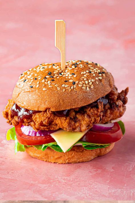 Crispy Chicken Burger Recipe, Chicken Burger Recipe, Crispy Chicken Burgers, Fried Chicken Burger, Chicken Burgers Recipe, Red Onion Relish, Chicken Burger, Onion Relish, Burger Sauce