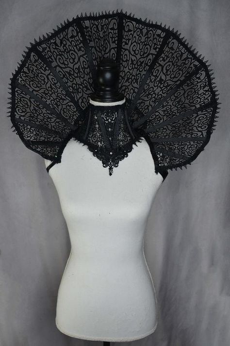 Check out this item in my Etsy shop https://www.etsy.com/listing/942171081/embroidered-lace-elizabethan-neck Spiderweb Lace, Royal Accessories, Mother Fashion, Fashion Show Themes, Elizabethan Collar, Express Outfits, Crown Photos, Neck Corset, Body Accessories