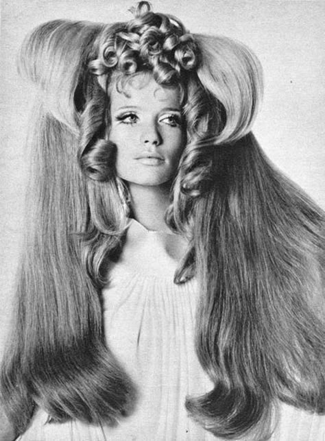 1960s architectural hairstyle, photographed by Irving Penn for French Vogue Hair Sculpting, Hair Filler, Colleen Corby, Olivia Hussey, Pattie Boyd, 60s Hair, Jean Shrimpton, Irving Penn, Bad Gyal