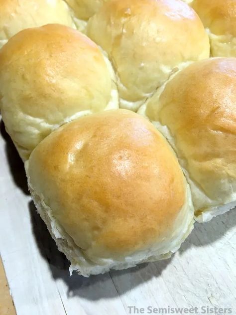 Challah Dinner Rolls Hallah Bread Recipe, Challah Bread Recipe, Challah Rolls, Yeast Dinner Rolls, Harvest Bread, Challah Bread Recipes, No Yeast Dinner Rolls, Braided Bread, Challah Bread