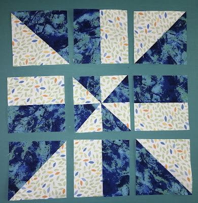 Kathy's Quilts: Disappearing Pinwheel Disappearing Pinwheel Block, Disappearing Pinwheel Quilt Pattern, Pinwheel Quilts Ideas, Disappearing Pinwheel, Disappearing Blocks, Pinwheel Blocks, Quilts Canada, Quilted Table Mat, Pinwheel Quilt Pattern