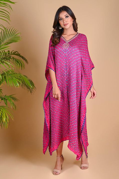 Bandhani Dress Designs Indian Kurti, Bandhani Kaftan, Bandhani Kurta, Kaftan Women, Embroidered Kaftan, Bandhani Dress, Kaftan Designs, Silk Kaftan, Kurta Designs Women