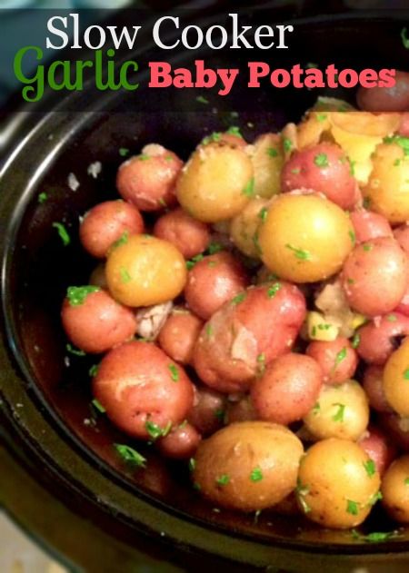 Slow Cooker Garlic Potatoes Potato Recipes Crockpot, Baby Potato Recipes, Roasted Baby Potatoes, Whats Cooking, Crock Pot Food, Berry Cobbler, Garlic Potatoes, Crockpot Dishes, Baby Potatoes