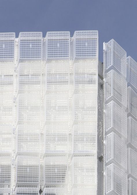 Transparent Material Architecture, Korean Building, Fog City, Metal Facade, Facade Material, Concrete Facade, Plastic Baskets, White Building, Building Facade