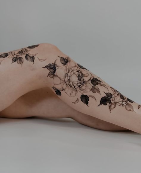 Fineline Leg Tattoo source: @alanhartt Fineline Tattoo, Leg Tattoo, Abstract Tattoo, Vintage Tattoo, Tattoo Pattern, Minimal Tattoo, Leg Tattoos, Tattoo Sketches, Flower Tattoo