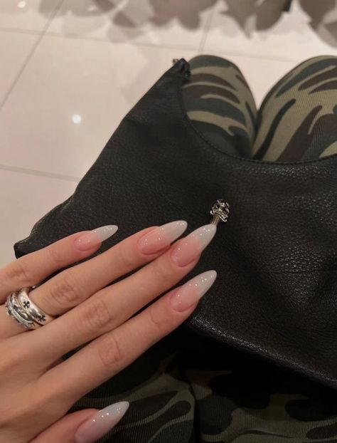 Long Round Nails, Kim Kardashian Nails, Kardashian Nails, Natural Almond Nails, Classy Almond Nails, Matted Nails, Long Almond Nails, Mickey Nails, Small Nails