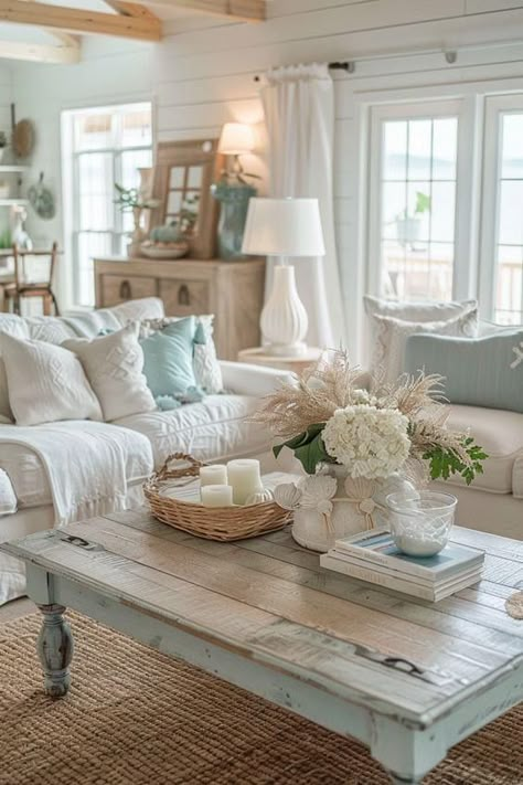 Coastal Interior Design Style, Coastal Living Rooms Ideas, Coastal Living Room Ideas, Light Blue Living Room, Beachy Living Room, Country Cottage Farmhouse, Muebles Shabby Chic, Shabby Chic Decor Living Room, Beach House Living Room