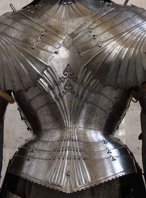 Metal Armor, Fire And Blood, Alphonse Elric, Female Armor, Historical Armor, Knight Armor, Medieval Period, Arm Armor, Suit Of Armor