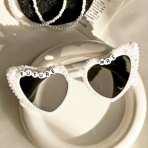 Bride Sunglasses, Pearl Heart Sunglasses, Heart Shaped Bride Glasses for Bachelorette Party, Pearl Sunglasses for Bride to Be, Bridal Shower - Etsy Bride To Be Sunglasses Diy, Bachelorette Party Themes Pearls, Custom Bride Gifts, Pearl Bridal Shower Theme, Chic Bridal Shower Ideas, Classy Bachelorette Party Ideas, White Bridal Shower Theme, Pearl Themed Party, Bride Glasses