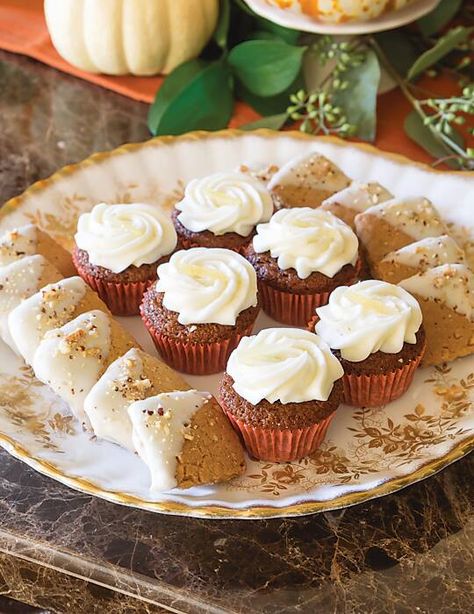 Mini Gingerbread Cupcakes, Homemaker Recipes, Gingerbread Cupcakes, Hazelnut Cookies, Lemon Cream Cheese Frosting, Mini Muffin Pan, Fall Food, Lemon Cream, Seasonal Recipes