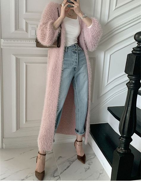 Fuzzy Cardigan Outfit, Long Sweater Outfits, Woman Cardigan, Tops Winter, Fluffy Cardigan, Women Long Cardigan, Cardigan Outfit, Bandeau Tops, Y2k Era