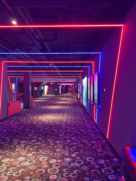 #cinema #movienight Movie Theater Aesthetic Friends, 80s Movie Theater, Theater Aesthetic, Movie Theater Aesthetic, Vintage Cinema, Home Cinema Room, Neon Nights, Indie Movies, Theatre Room