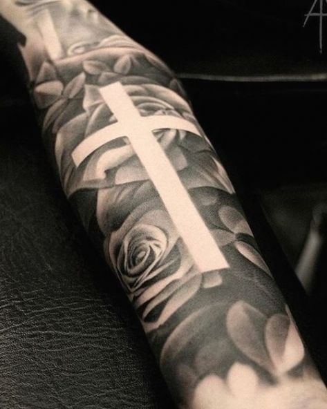 Negative Space Cross Tattoo, Cross Tattoo On Wrist, Small Cross Tattoos, Negative Space Tattoo, Verse Tattoos, Tattoo Wrist, Cross Tattoo For Men, Tattoo Background, Cross Tattoo Designs