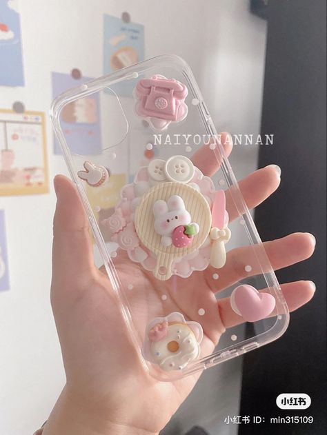 Decoden Phone Case Aesthetic, Decoden Aesthetic, Decorated Phone Cases, Clay Phone Case, Custom Phone Cases Ideas, Decoden Ideas, Decoden Diy, Decoden Case, Diy Phone Case Design