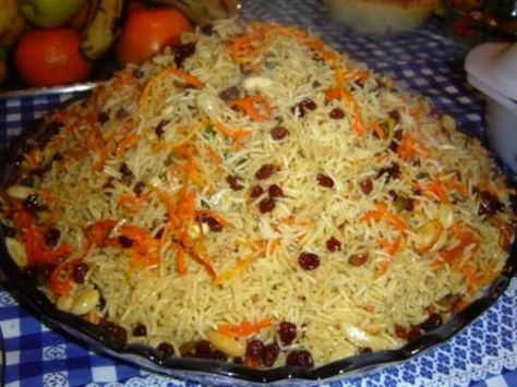 Qabuli Pilao - whats4eats Afghan Rice, Afghanistan Food, Afghan Recipes, Afghani Food, Arabisk Mad, Basmati Rice Recipes, Afghan Food Recipes, Afghan Food, Pilaf Recipes